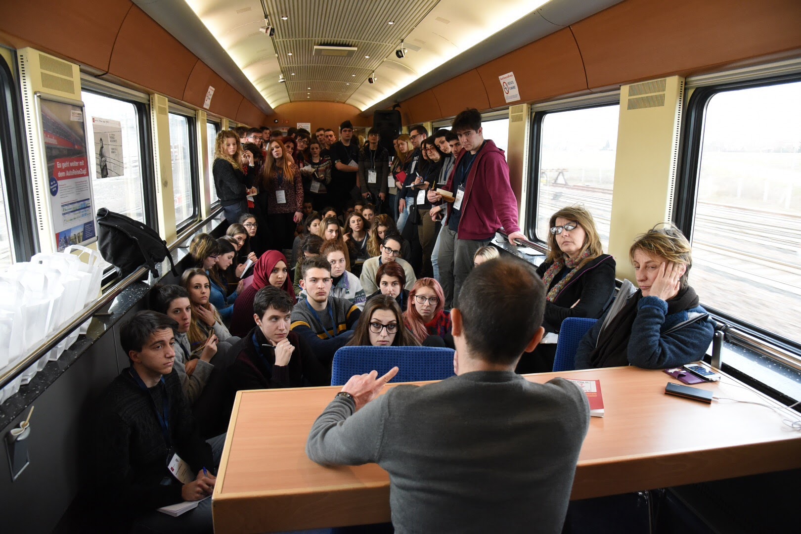 Treno della memoria, in viaggio verso Auschwitz protagonista è la Storia