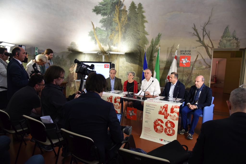 La Regione festeggia il 25 aprile, una firma per la memoria e un concerto al Teatro Verdi
